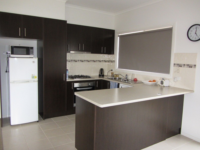 77 Cook Street, Drouin VIC 3818