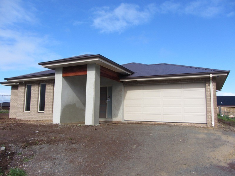 14 Bexley Boulevard, Drouin VIC 3818