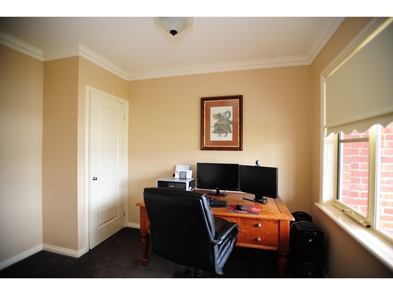 10 Crystal Court, Drouin VIC 3818