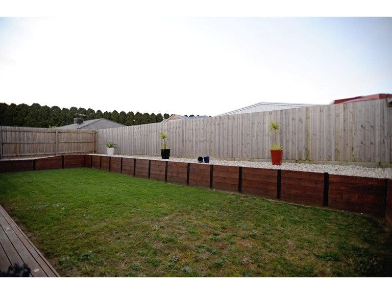 105 McNeilly Road, Drouin VIC 3818