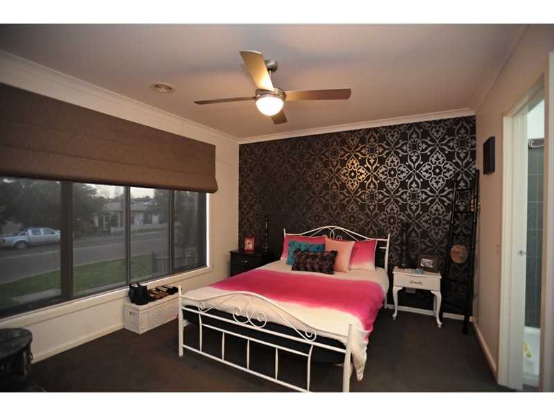 105 McNeilly Road, Drouin VIC 3818