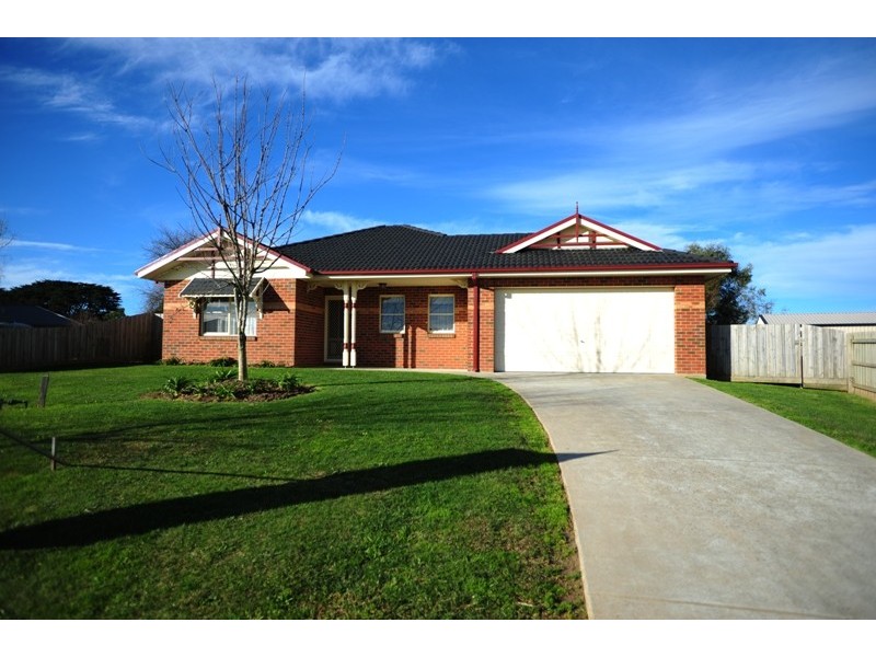 8 Casmil Court, Warragul VIC 3820