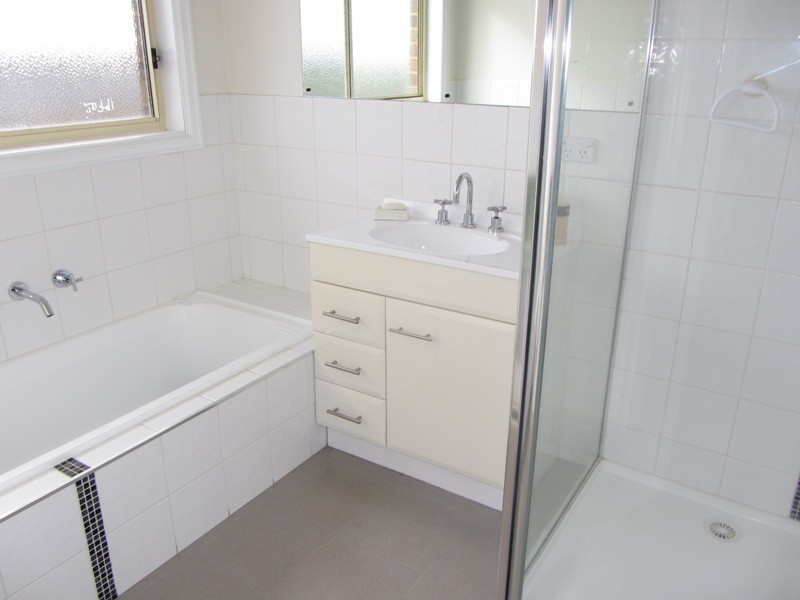 6 Summerhill Boulevard, Drouin VIC 3818