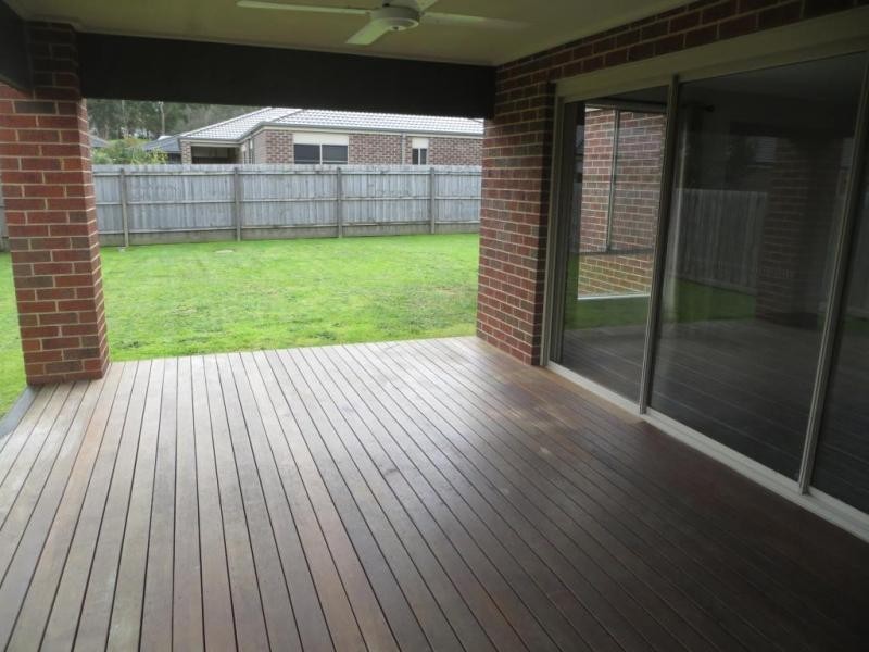 31 Miller Close, Drouin VIC 3818