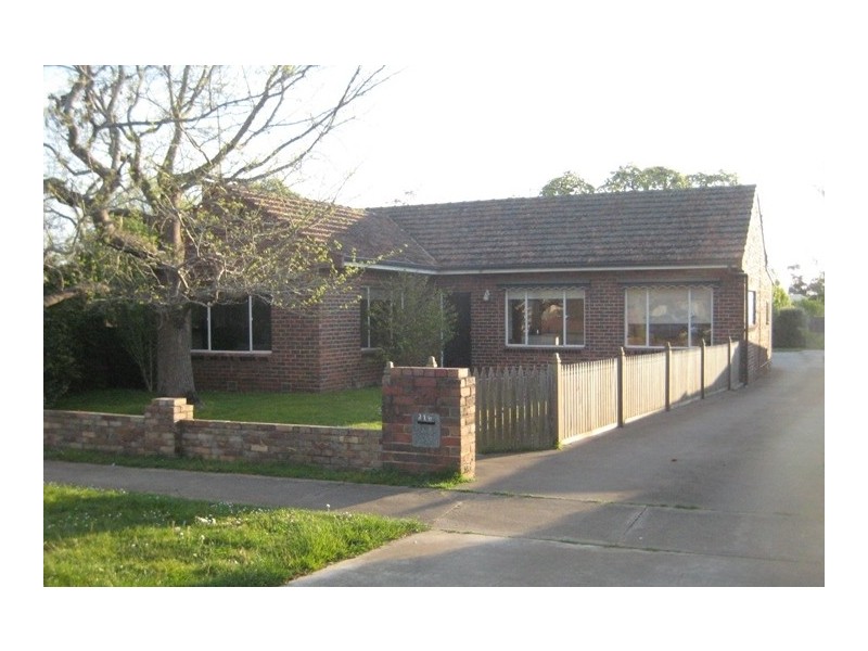 1/216 Princes Way, Drouin VIC 3818