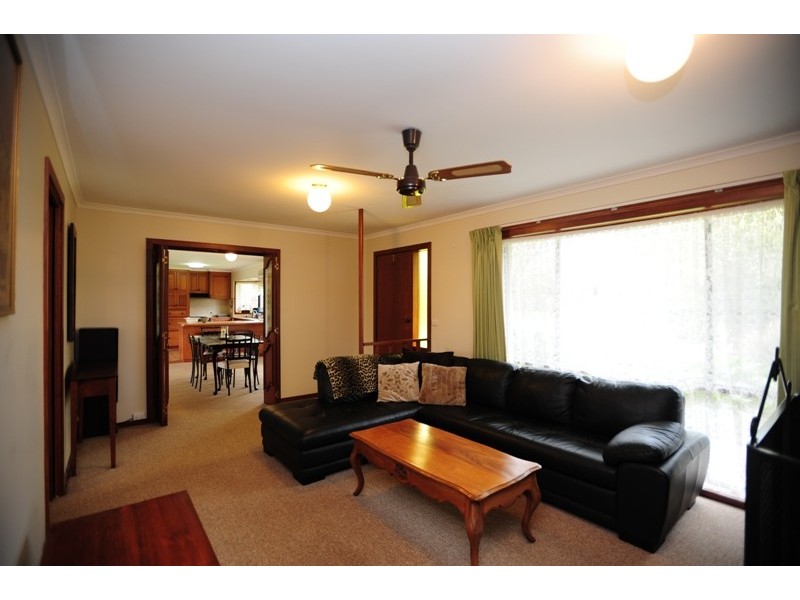 15 Drummond Street, Nilma VIC 3821