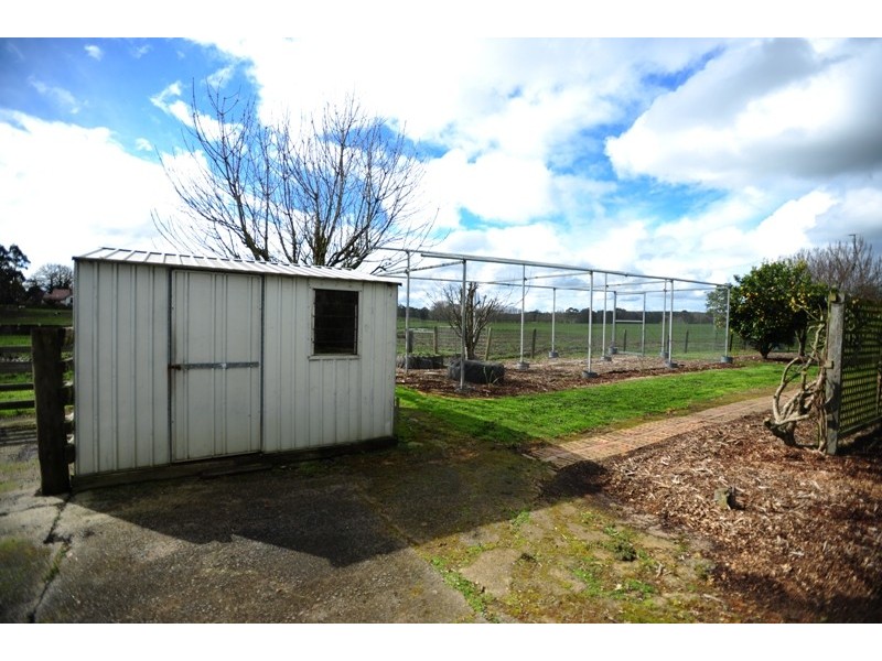 15 Drummond Street, Nilma VIC 3821