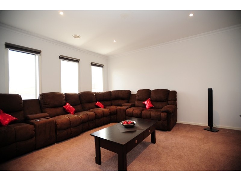 45 Grange Crescent, Warragul VIC 3820