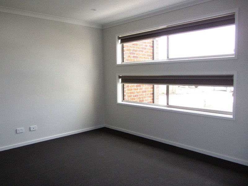 6 Dot Court, Drouin VIC 3818