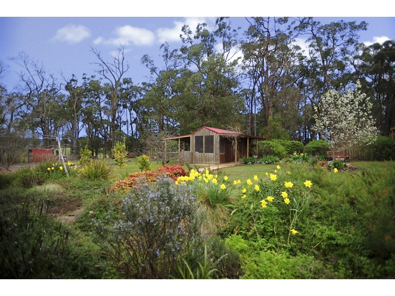 74 Streitbergs Road, Darnum VIC 3822