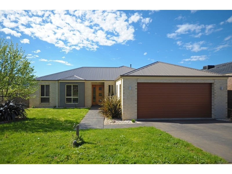 20 Lyndhurst Square, Drouin VIC 3818