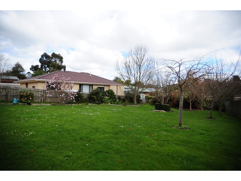 23 Neerim Street, Drouin VIC 3818