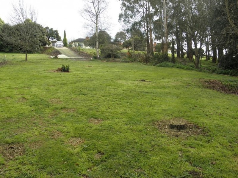 8 Scenic Road, Warragul VIC 3820