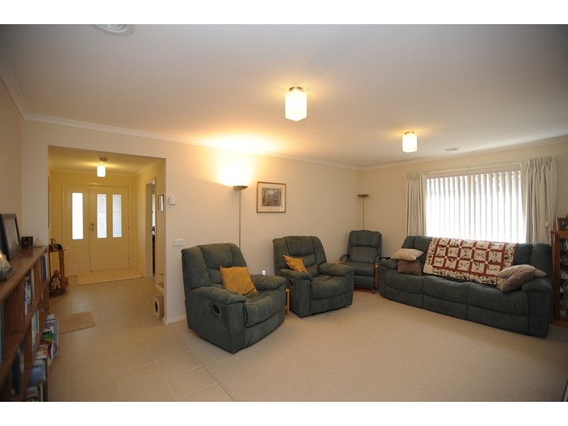 29 Miller Close, Drouin VIC 3818