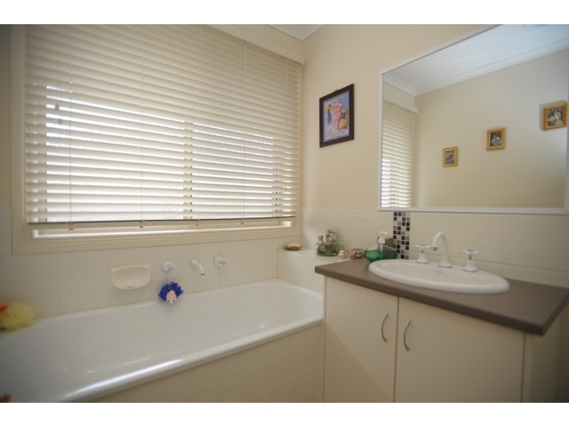 29 Miller Close, Drouin VIC 3818