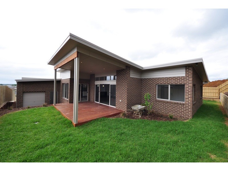 4 Paulan Court, Warragul VIC 3820