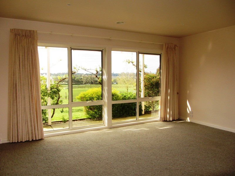 254 Pryor Road, Drouin VIC 3818