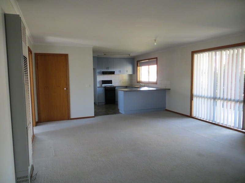 2/6 Melanie Drive, Warragul VIC 3820