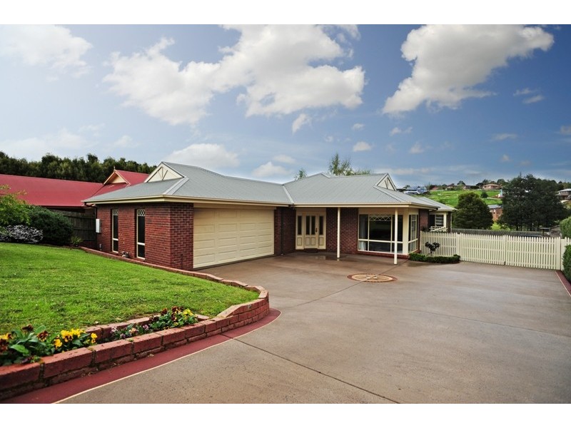 12 Dawson Drive, Warragul VIC 3820