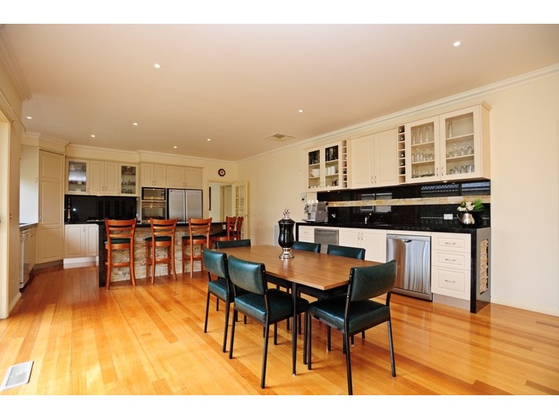 12 Dawson Drive, Warragul VIC 3820