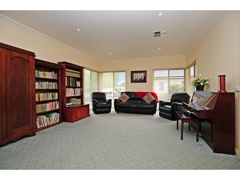 12 Dawson Drive, Warragul VIC 3820