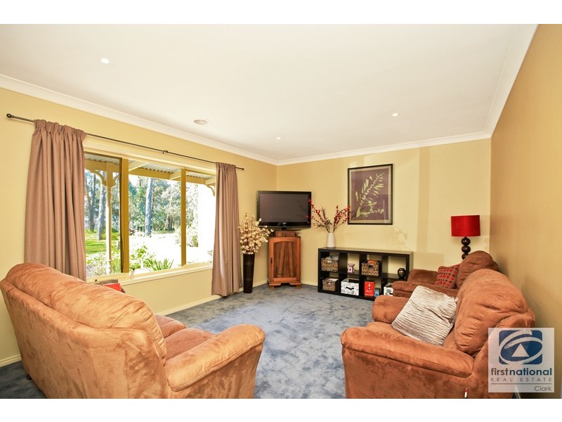 70 Streitbergs Road, Darnum VIC 3822