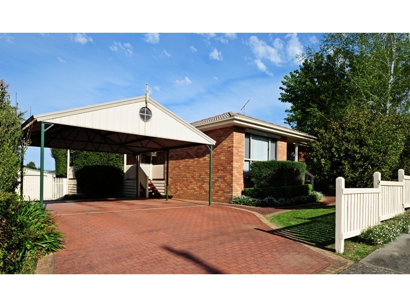 8 North Road, Warragul VIC 3820