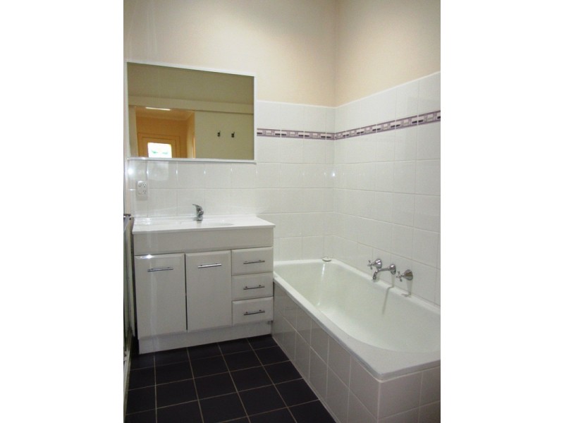 17 Henrietta Street, Warragul VIC 3820