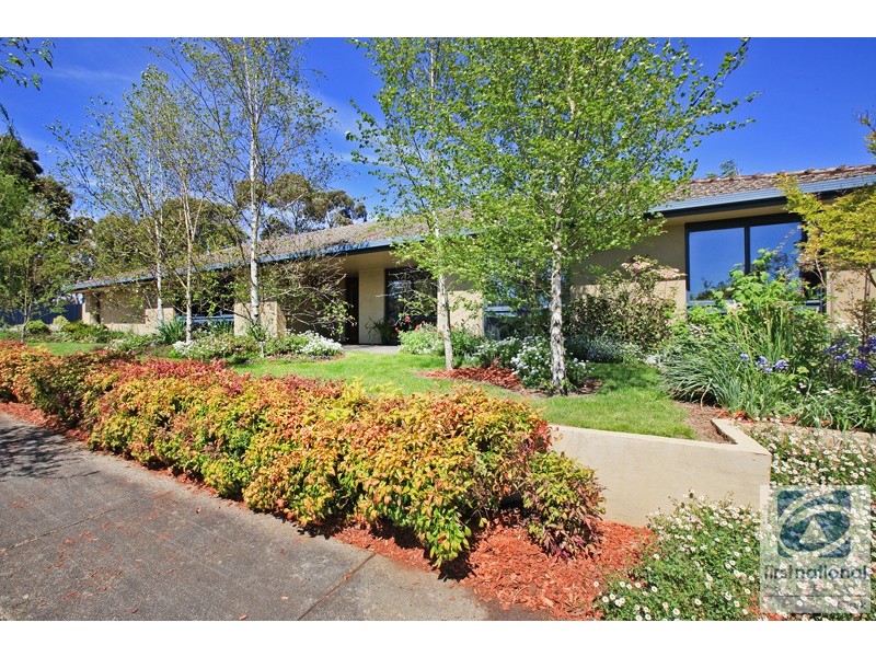 10 Archibald Crescent, Warragul VIC 3820