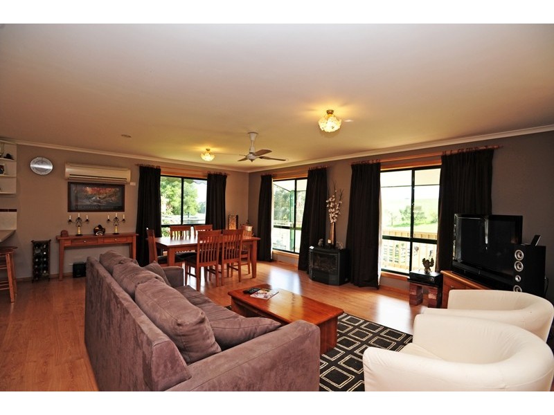 305 East West Road, Warragul VIC 3820