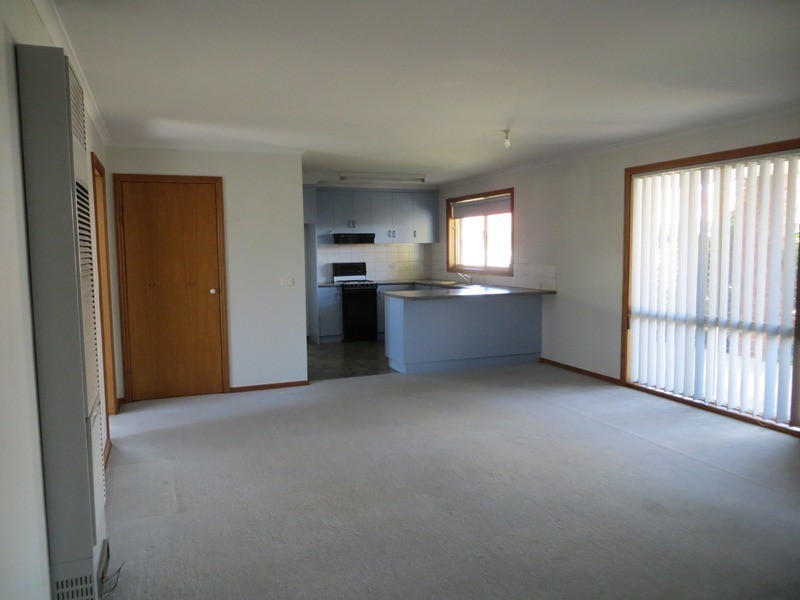 2/6 Melanie Drive, Warragul VIC 3820