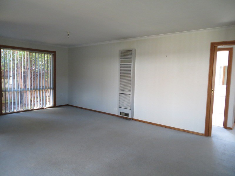 2/6 Melanie Drive, Warragul VIC 3820