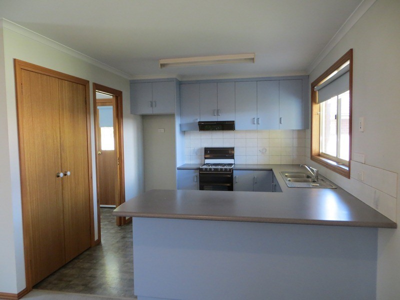 2/6 Melanie Drive, Warragul VIC 3820