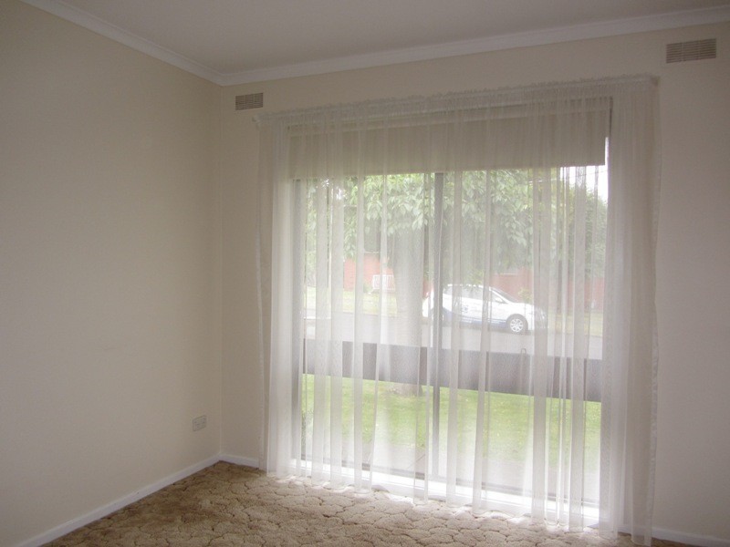 2/128 Victoria Street, Warragul VIC 3820