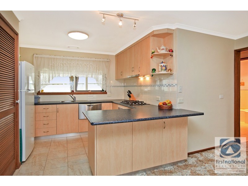 10 McCulloch Avenue, Warragul VIC 3820