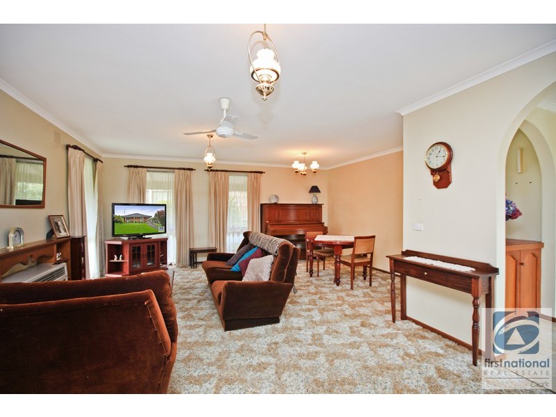 10 McCulloch Avenue, Warragul VIC 3820