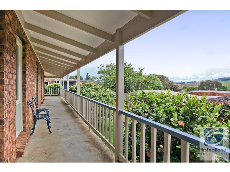 10 McCulloch Avenue, Warragul VIC 3820