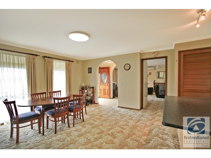 10 McCulloch Avenue, Warragul VIC 3820