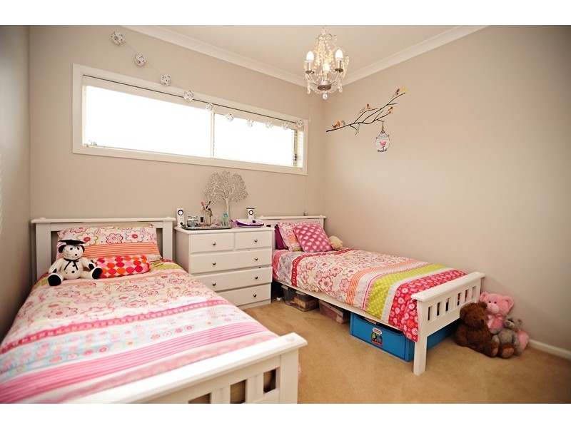 19 Mineral Court, Drouin VIC 3818