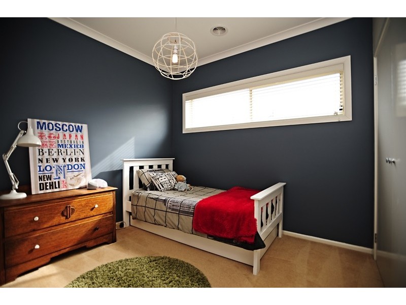 19 Mineral Court, Drouin VIC 3818