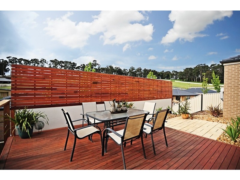 19 Mineral Court, Drouin VIC 3818