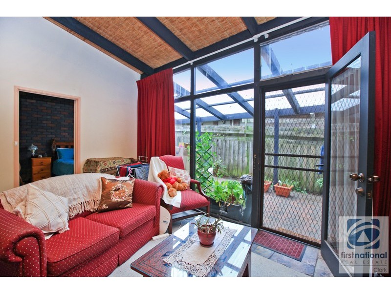 4/20 Archibald Crescent, Warragul VIC 3820