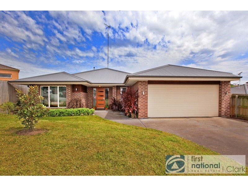6 Wotan Court, Drouin VIC 3818