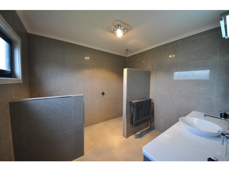 29 Charles Street, Warragul VIC 3820