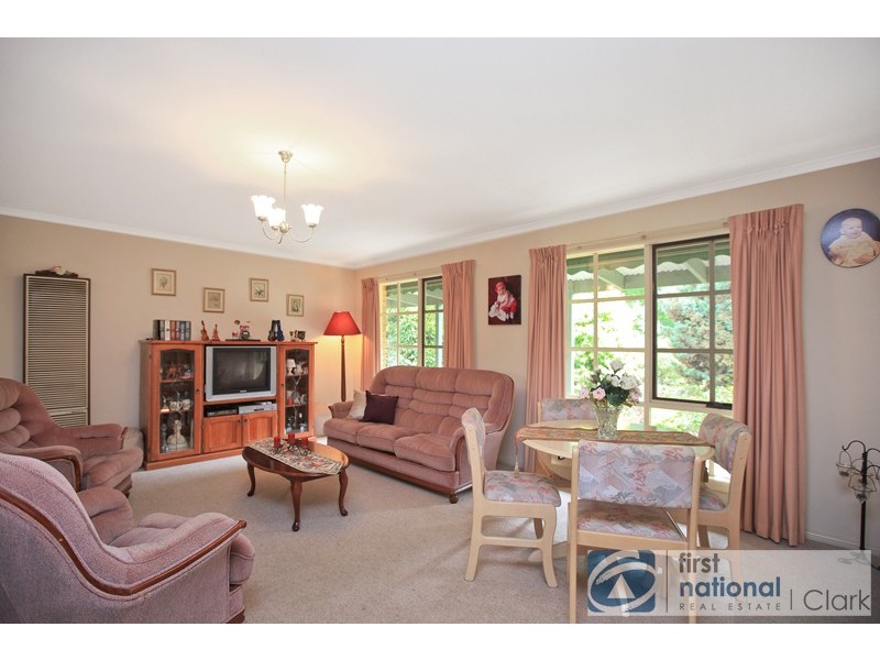 7 Surman Court, Drouin VIC 3818