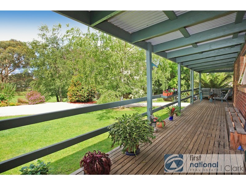 7 Surman Court, Drouin VIC 3818