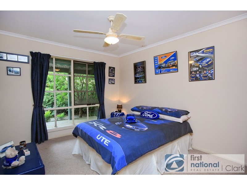 7 Surman Court, Drouin VIC 3818