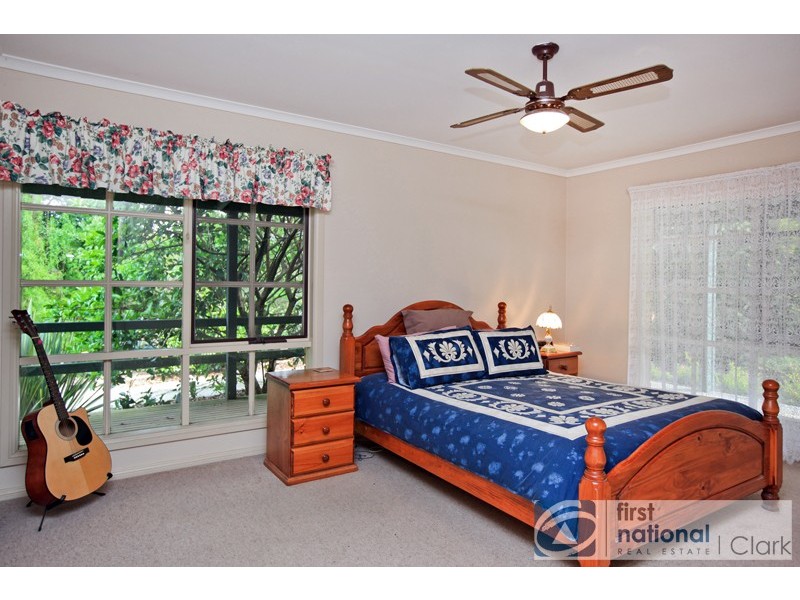 7 Surman Court, Drouin VIC 3818