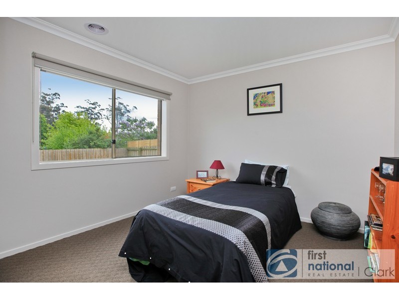 16 Richie Court, Drouin VIC 3818