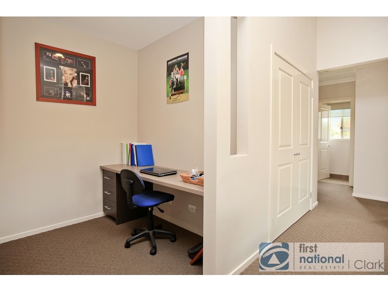 16 Richie Court, Drouin VIC 3818